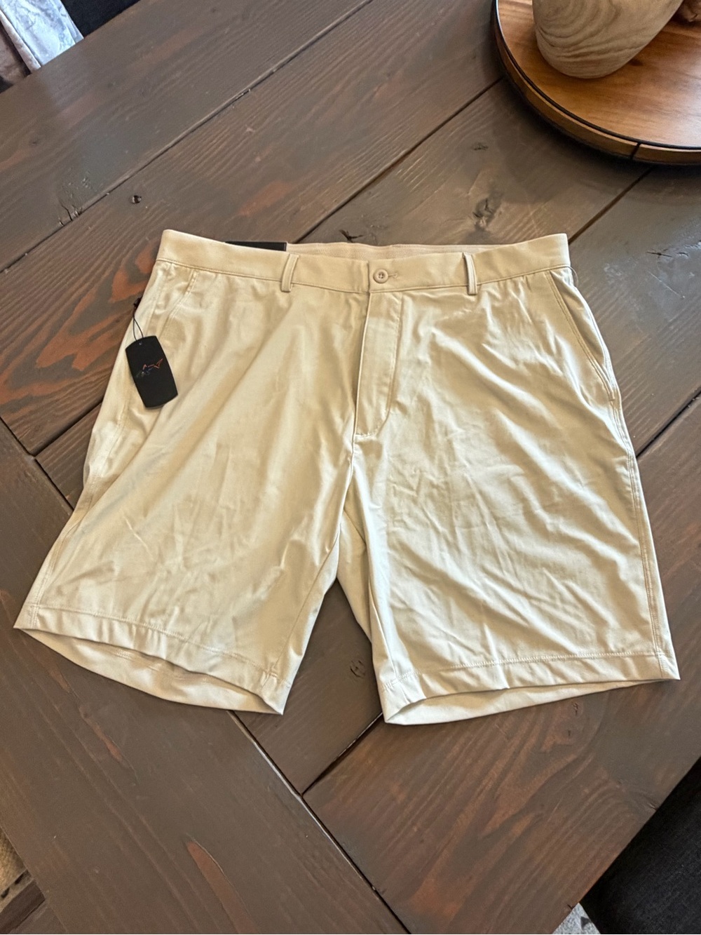 NWT Greg Norman 38 Men's Khaki Shorts - Lightweight Performance Stretch